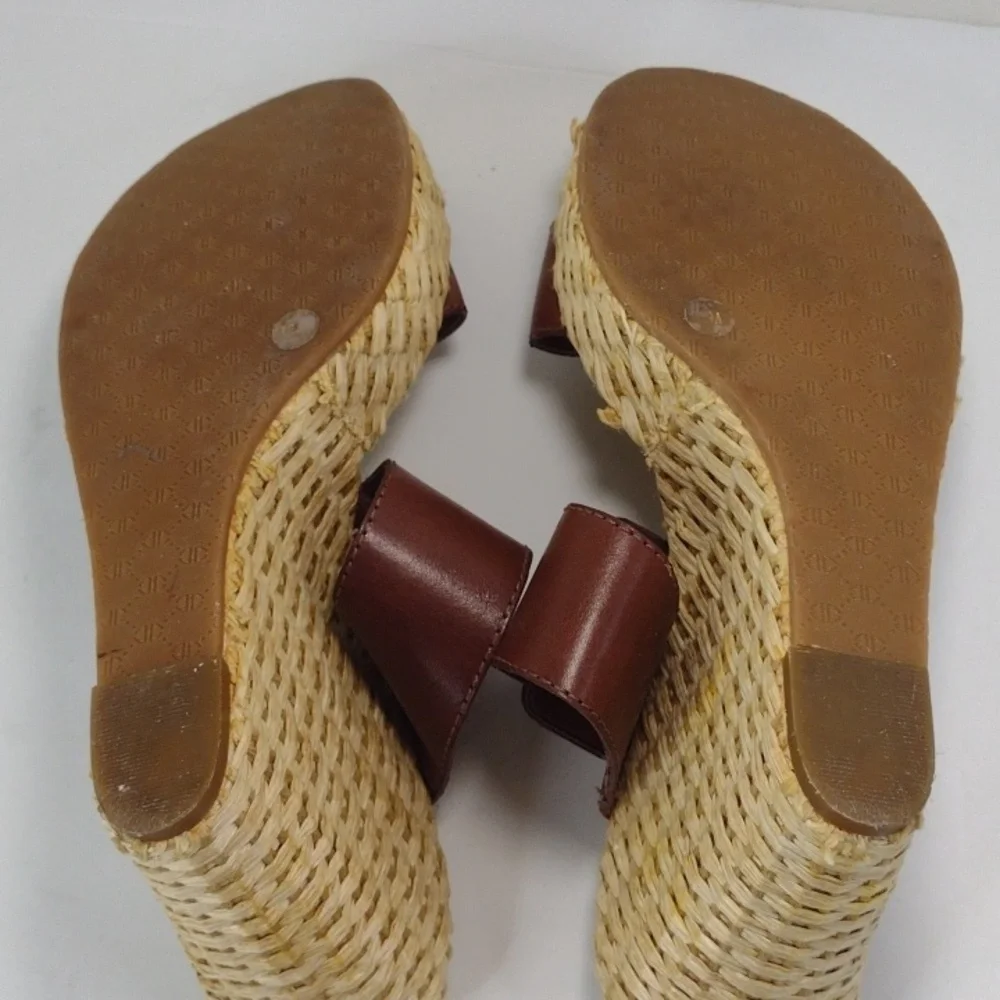 Antonio Melanie women's slip on sandals size (10M)
